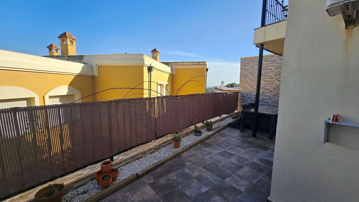 3 bedroom Townhouse for sale in Manilva with pool garage - € 299,000 (Ref: 8850411)