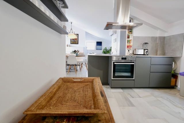 Ático de 3 habitaciones en La Mairena, Ojen en venta con piscina - 439.000 € (Ref: 8924539)