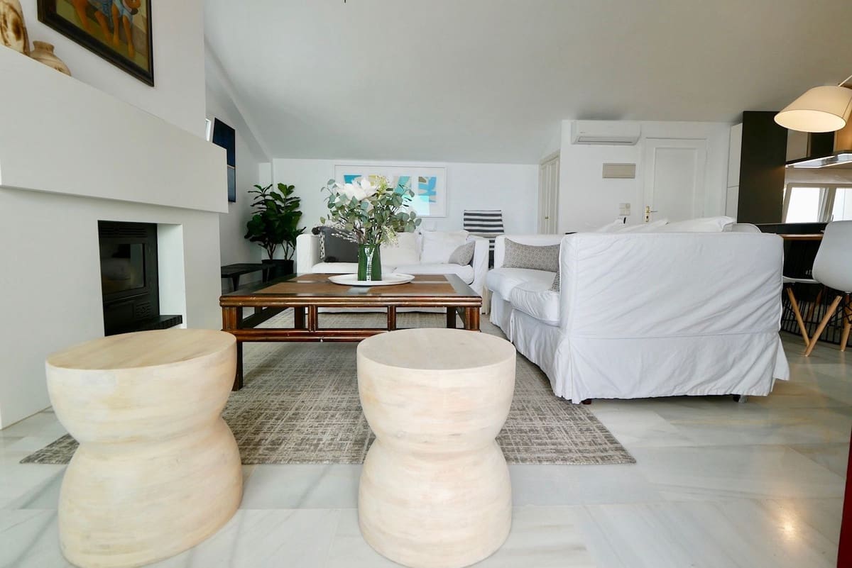 3 bedroom Penthouse for sale in La Mairena with pool - € 439,000 (Ref: 8924539)