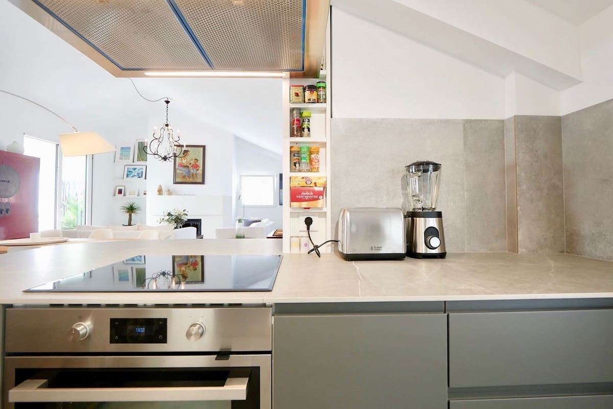 3 bedroom Penthouse for sale in La Mairena with pool - € 439,000 (Ref: 8924539)