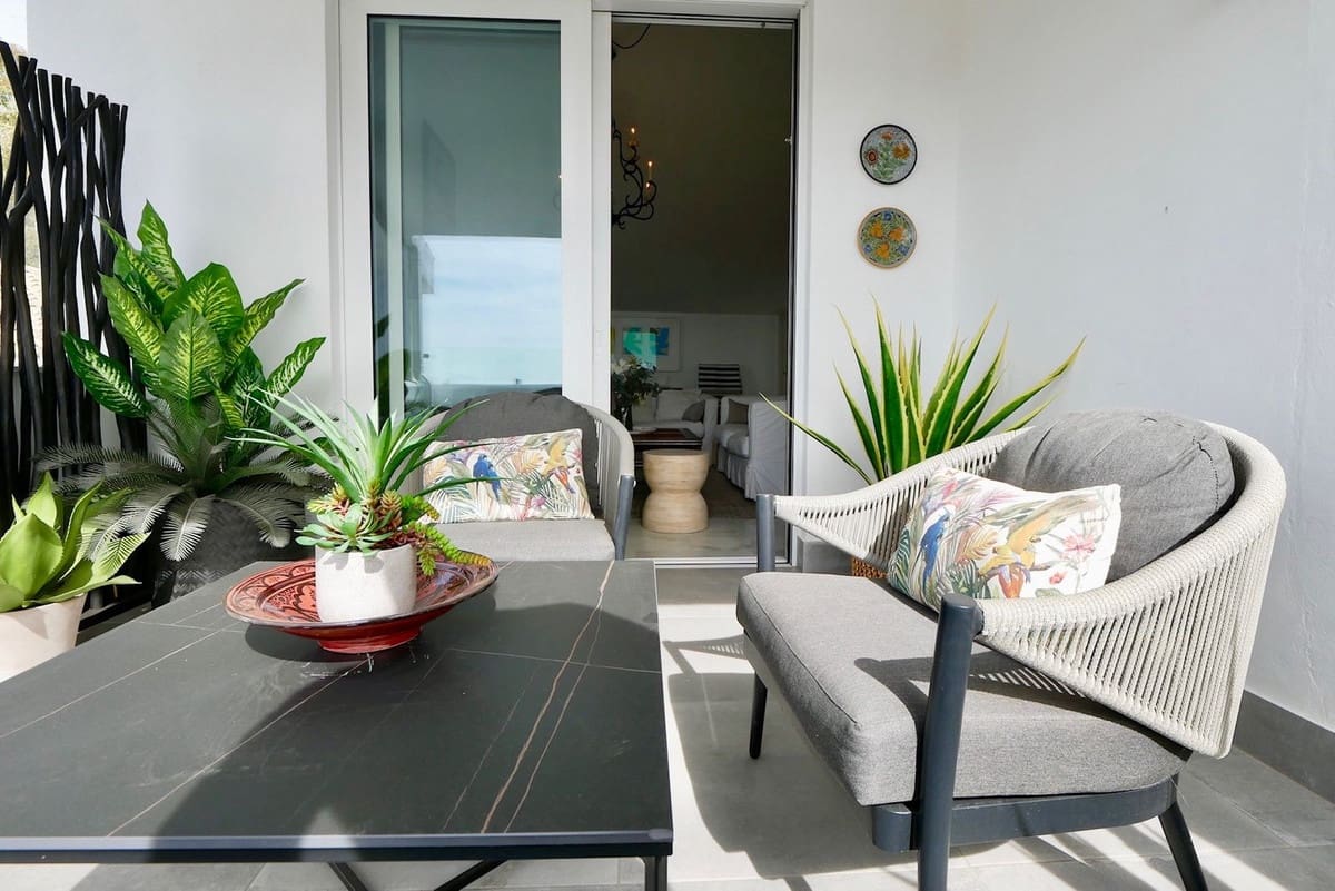 3 bedroom Penthouse for sale in La Mairena with pool - € 439,000 (Ref: 8924539)