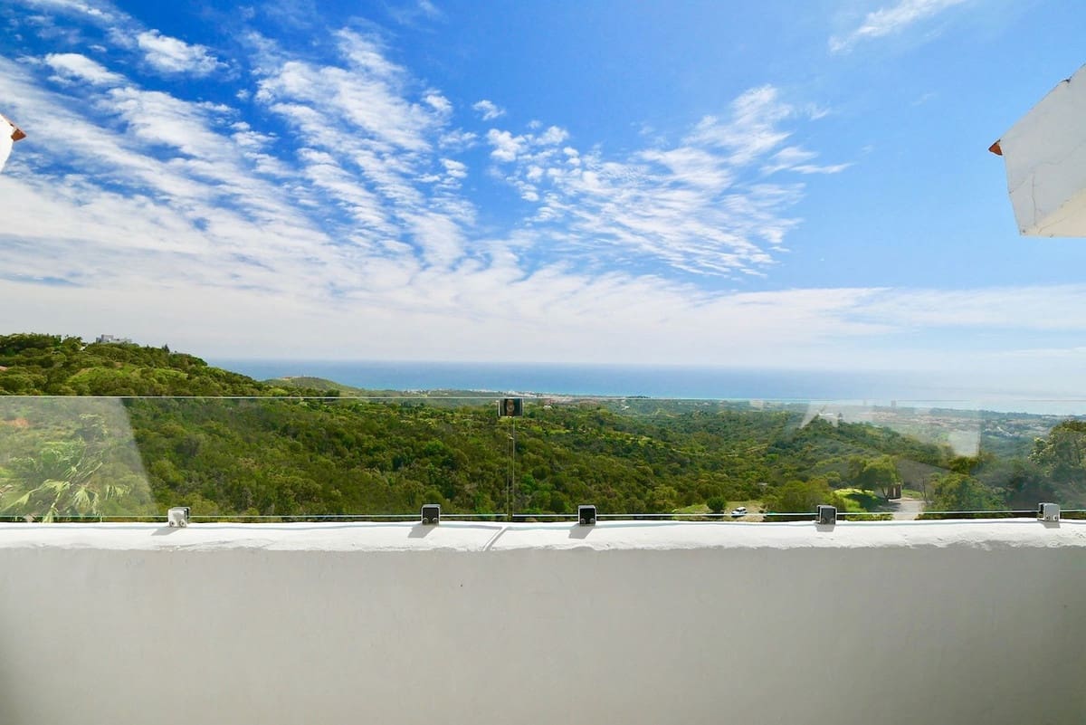 3 bedroom Penthouse for sale in La Mairena with pool - € 439,000 (Ref: 8924539)