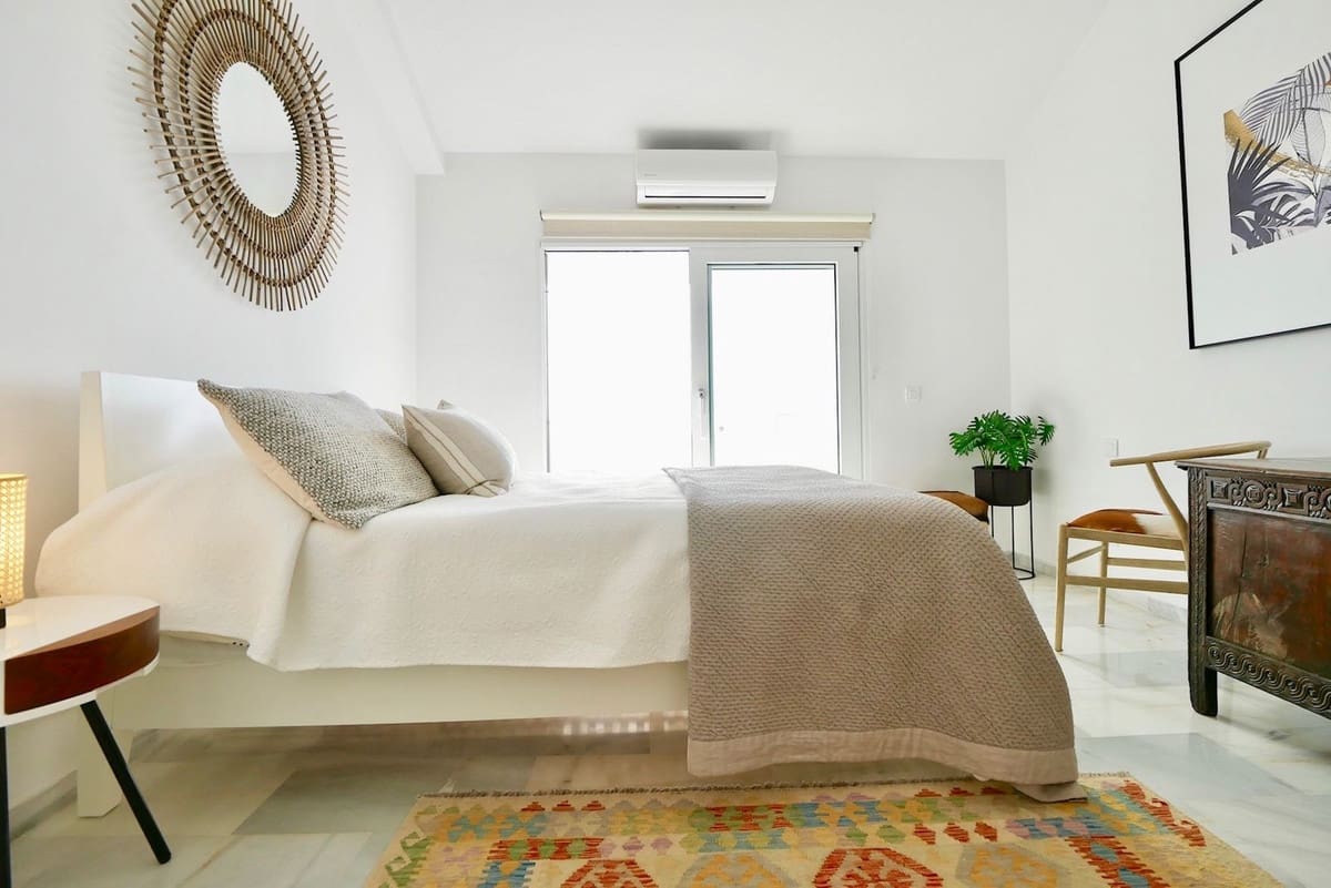 3 slaapkamer Penthouse te koop in La Mairena met zwembad - € 439.000 (Ref: 8924539)