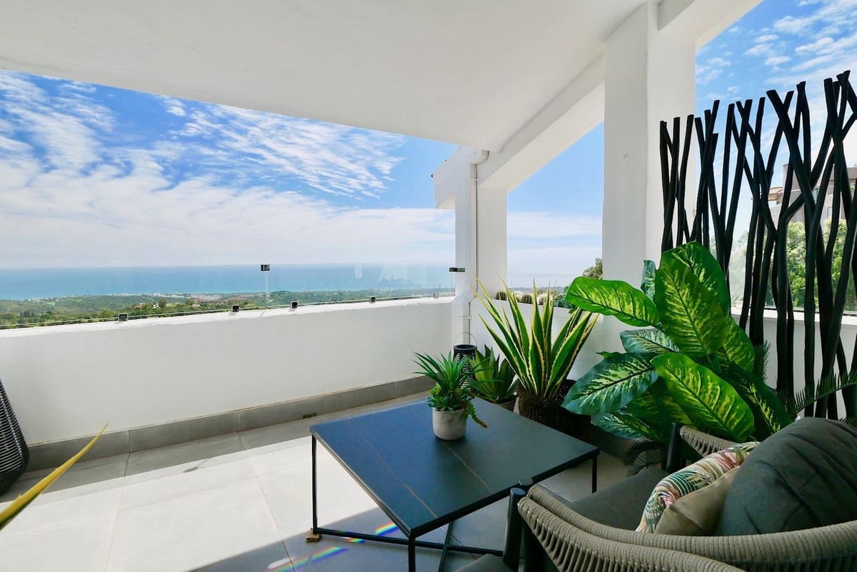 3 slaapkamer Penthouse te koop in La Mairena met zwembad - € 439.000 (Ref: 8924539)