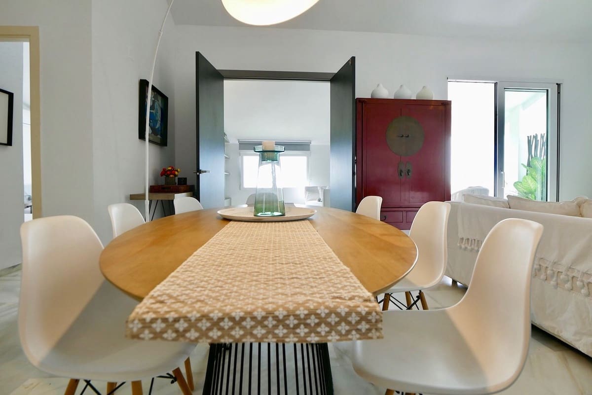 3 slaapkamer Penthouse te koop in La Mairena met zwembad - € 439.000 (Ref: 8924539)