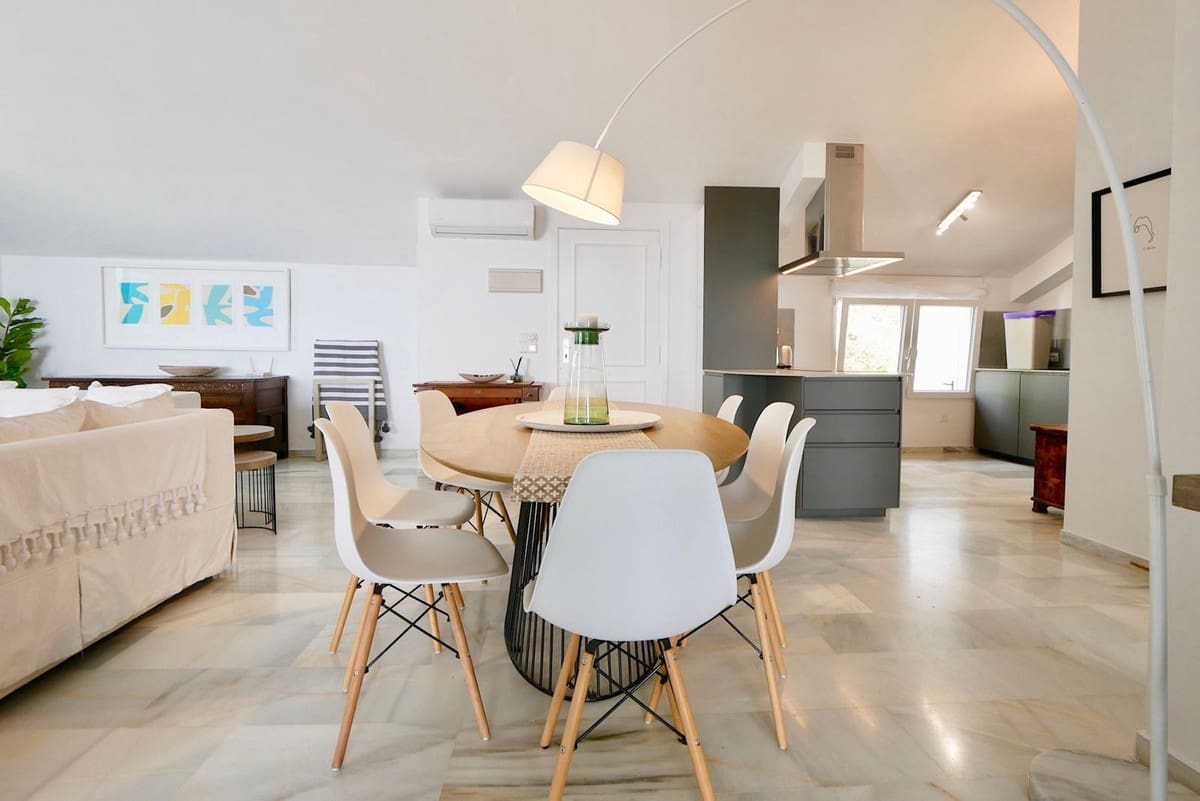 3 slaapkamer Penthouse te koop in La Mairena met zwembad - € 439.000 (Ref: 8924539)