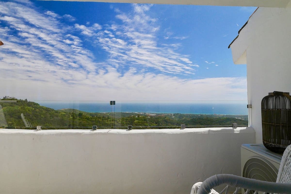3 slaapkamer Penthouse te koop in La Mairena met zwembad - € 439.000 (Ref: 8924539)
