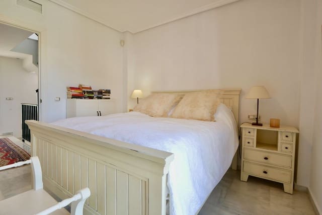 3 chambre Villa/Maison à vendre à Cabopino, Marbella avec piscine garage - 520 000 € (Ref: 8925238)