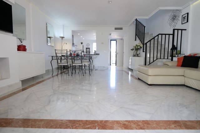 4 camera da letto Casa in vendita in Cabopino, Marbella con piscina garage - 579.000 € (Rif: 8942583)