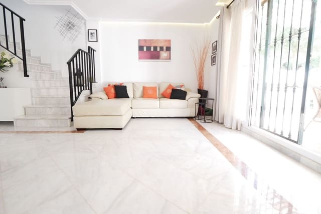 4 camera da letto Casa in vendita in Cabopino, Marbella con piscina garage - 579.000 € (Rif: 8942583)