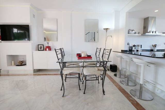 4 camera da letto Casa in vendita in Cabopino, Marbella con piscina garage - 579.000 € (Rif: 8942583)