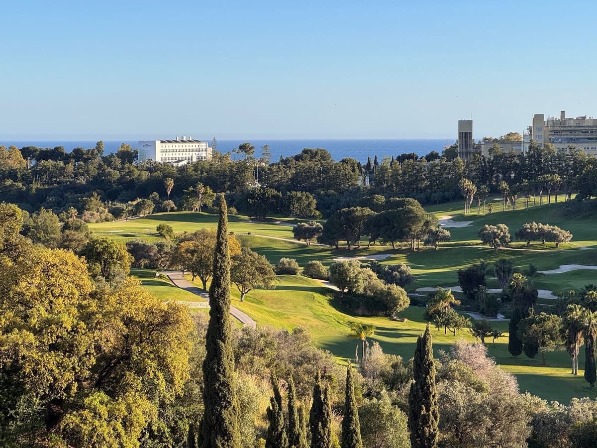 4 slaapkamer Villa te koop in Marbella - € 849.000 (Ref: 8949261)