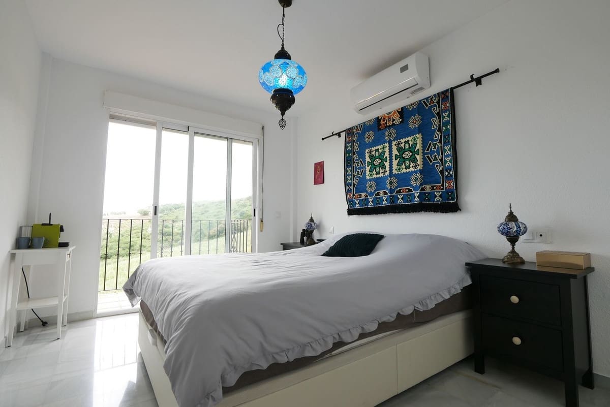 3 slaapkamer Halfvrijstaande villa te koop in Manilva met zwembad garage - € 349.000 (Ref: 8954015)