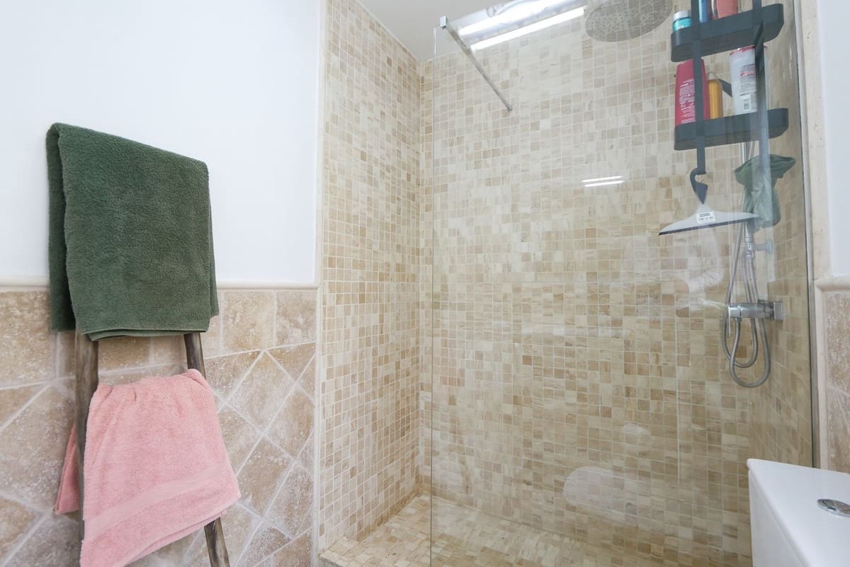 3 slaapkamer Halfvrijstaande villa te koop in Manilva met zwembad garage - € 349.000 (Ref: 8954015)