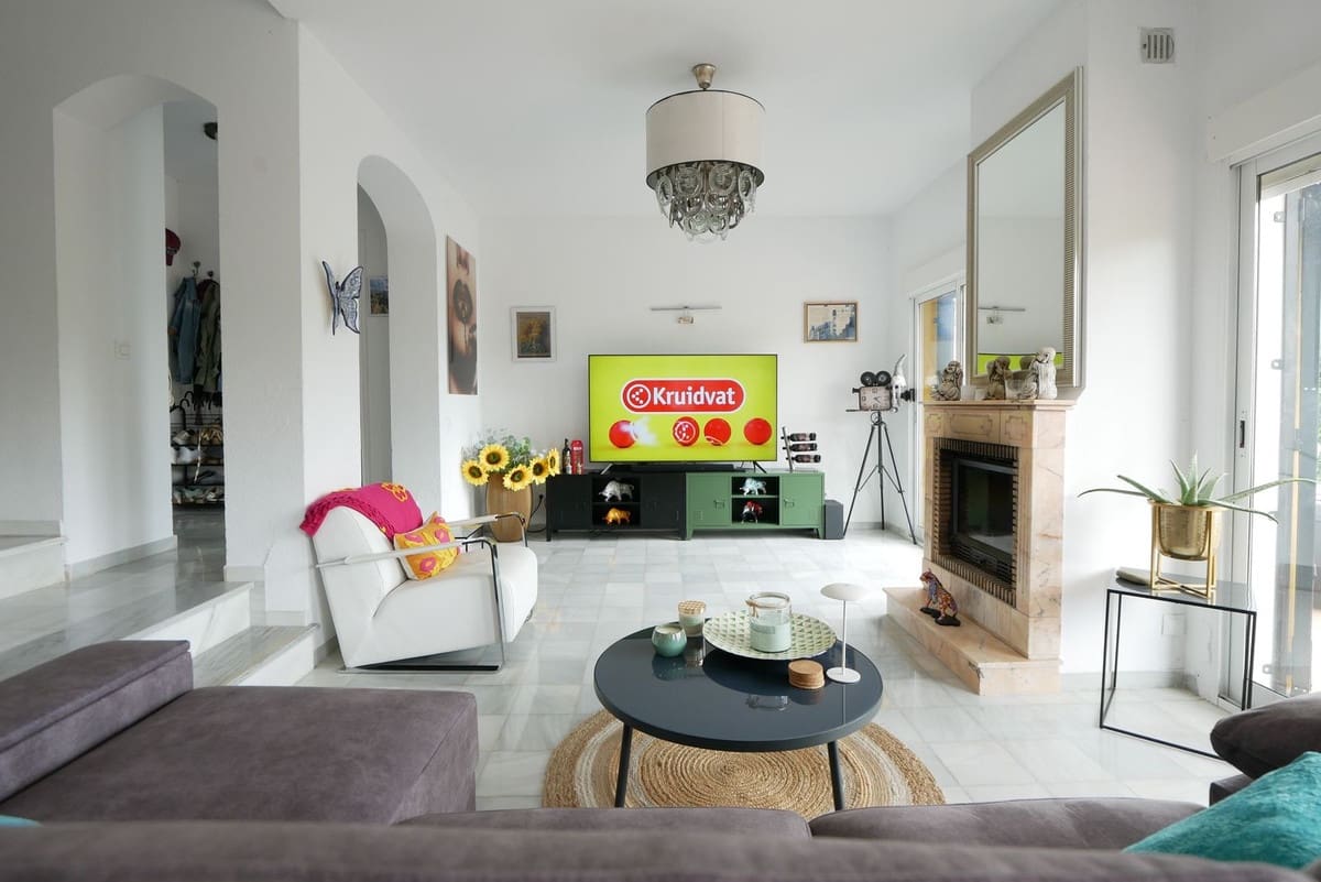 3 slaapkamer Halfvrijstaande villa te koop in Manilva met zwembad garage - € 349.000 (Ref: 8954015)