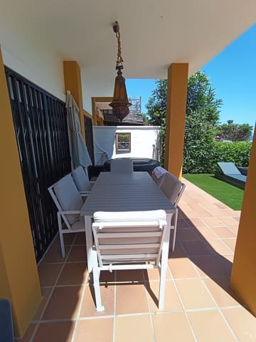 3 slaapkamer Halfvrijstaande villa te koop in Manilva met zwembad garage - € 349.000 (Ref: 8954015)