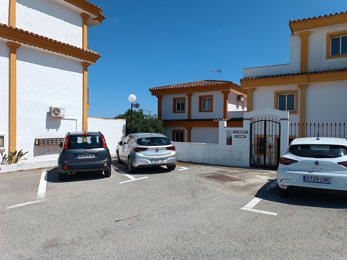 3 slaapkamer Halfvrijstaande villa te koop in Manilva met zwembad garage - € 349.000 (Ref: 8954015)