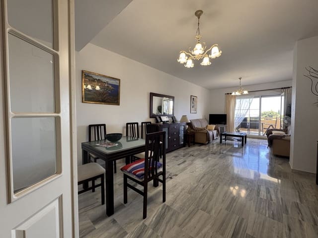 2 bedroom Apartment for sale in Cabopino, Marbella with pool garage - € 349,900 (Ref: 9033254)