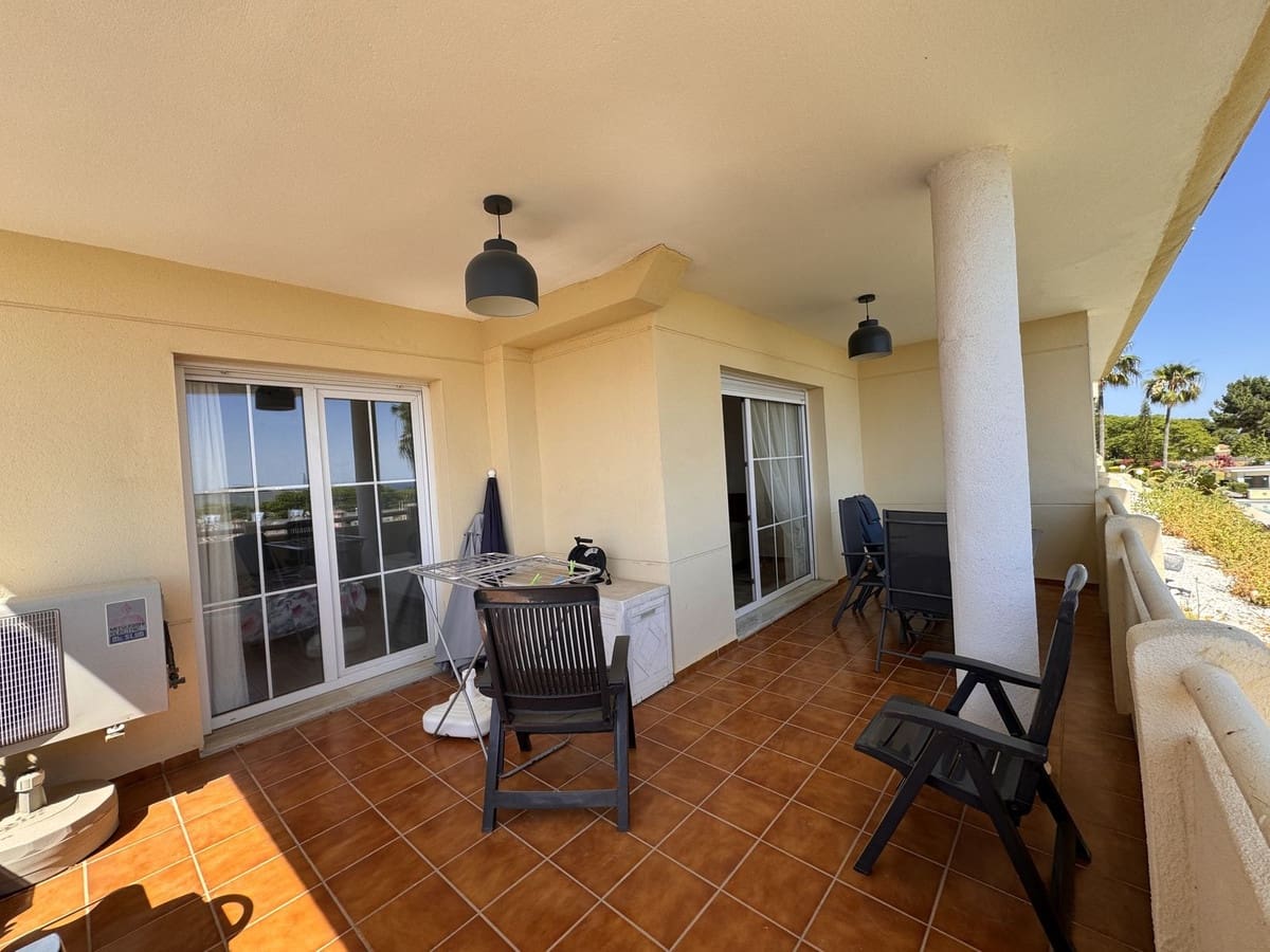 2 soveværelse Lejlighed til salg i Cabopino med swimmingpool garage - € 349.900 (Ref: 9033254)