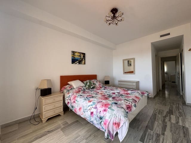 2 bedroom Apartment for sale in Cabopino, Marbella with pool garage - € 349,900 (Ref: 9033254)