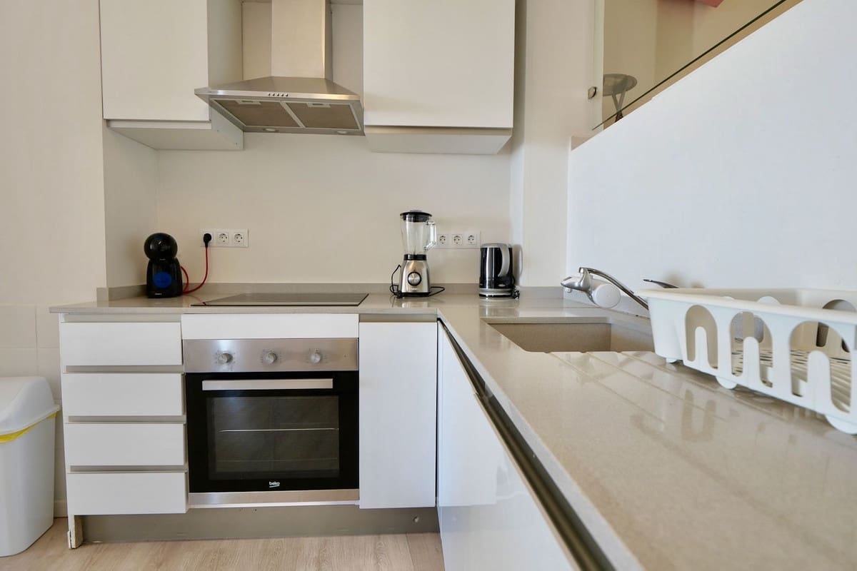 1 slaapkamer Appartement te koop in Cabopino met zwembad garage - € 375.000 (Ref: 9060493)