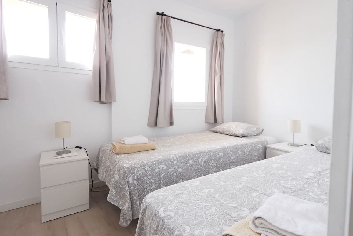 2 makuuhuone Huoneisto myytävänä paikassa Cabopino mukana uima-altaan - 574 000 € (Ref: 9061089)