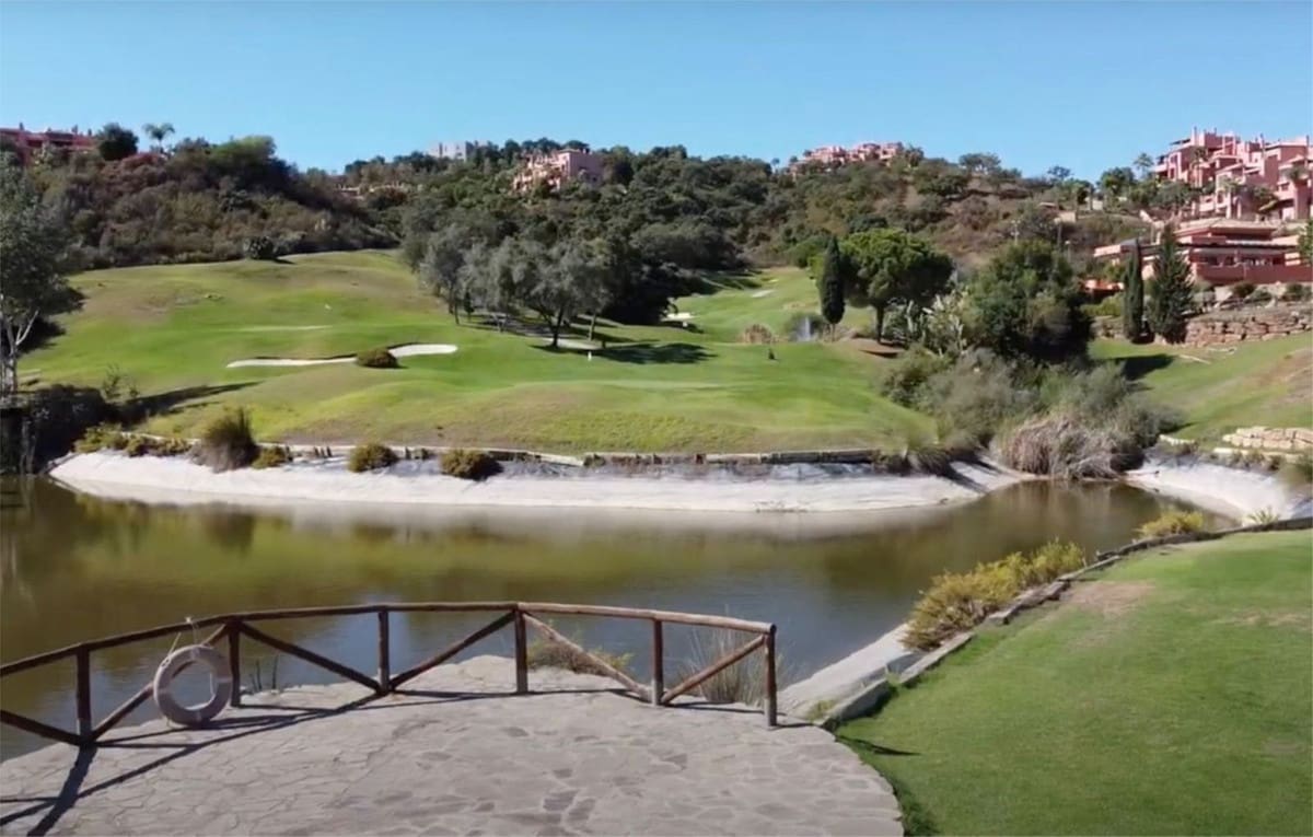 2 soverom Leilighet til salgs i Marbella med svømmebasseng garasje - € 289 900 (Ref: 9080764)