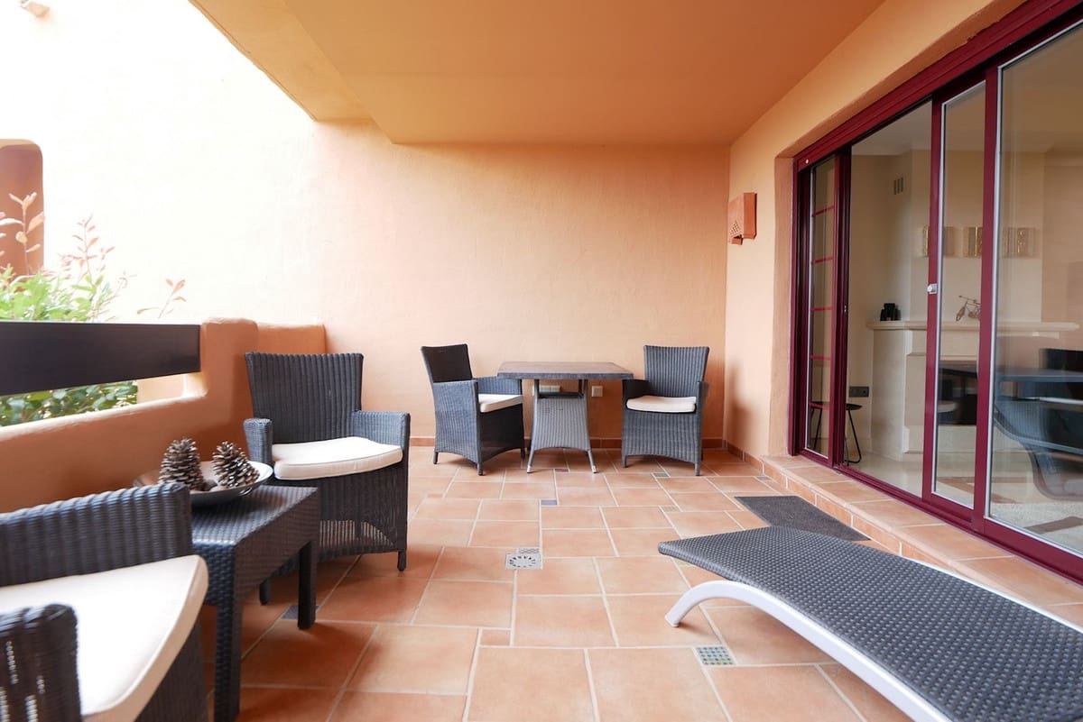 2 soverom Leilighet til salgs i Marbella med svømmebasseng garasje - € 289 900 (Ref: 9080764)