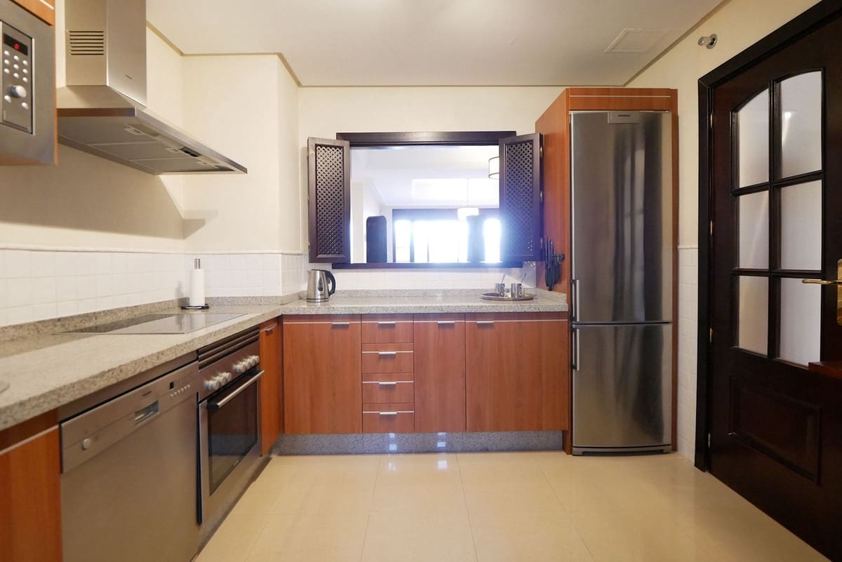 2 soverom Leilighet til salgs i Marbella med svømmebasseng garasje - € 289 900 (Ref: 9080764)