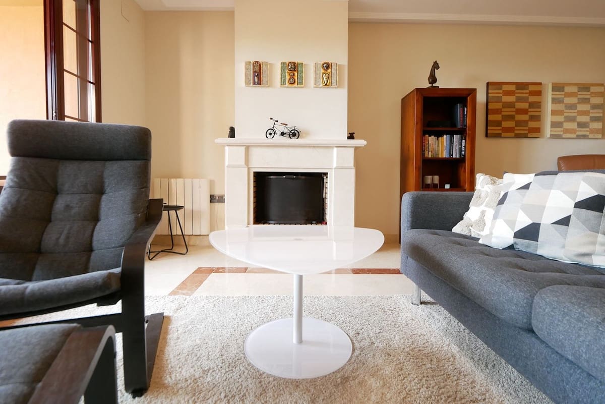 2 soverom Leilighet til salgs i Marbella med svømmebasseng garasje - € 289 900 (Ref: 9080764)