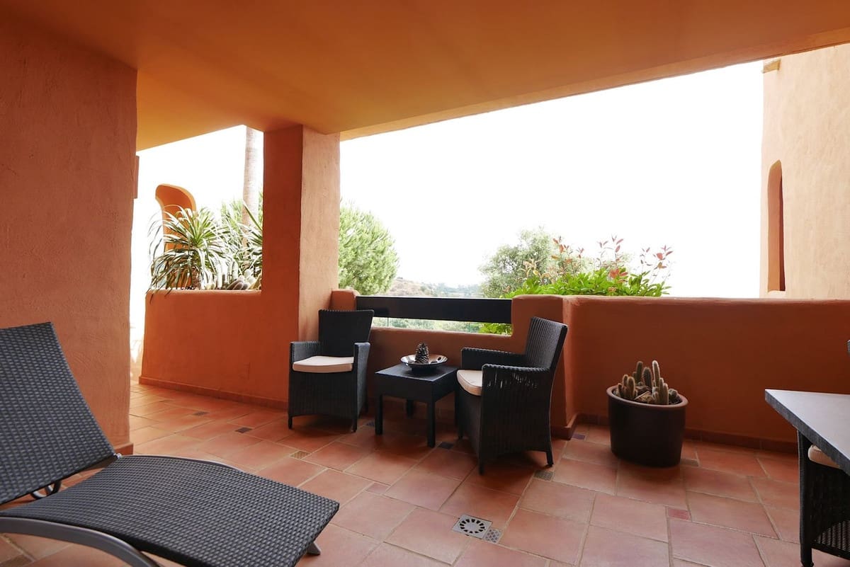 2 soverom Leilighet til salgs i Marbella med svømmebasseng garasje - € 289 900 (Ref: 9080764)