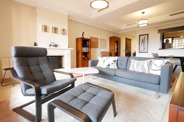 2 slaapkamer Appartement te koop in Marbella met zwembad garage - € 289.900 (Ref: 9080764)