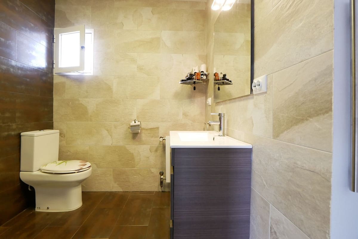 3 bedroom Villa for sale in Fuengirola with pool garage - € 799,000 (Ref: 9094776)