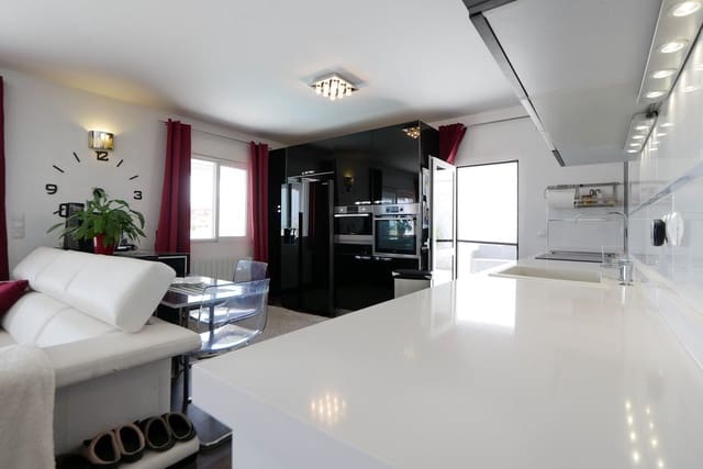 3 Zimmer Villa zu verkaufen in Fuengirola mit Pool Garage - 799.000 € (Ref: 9094776)