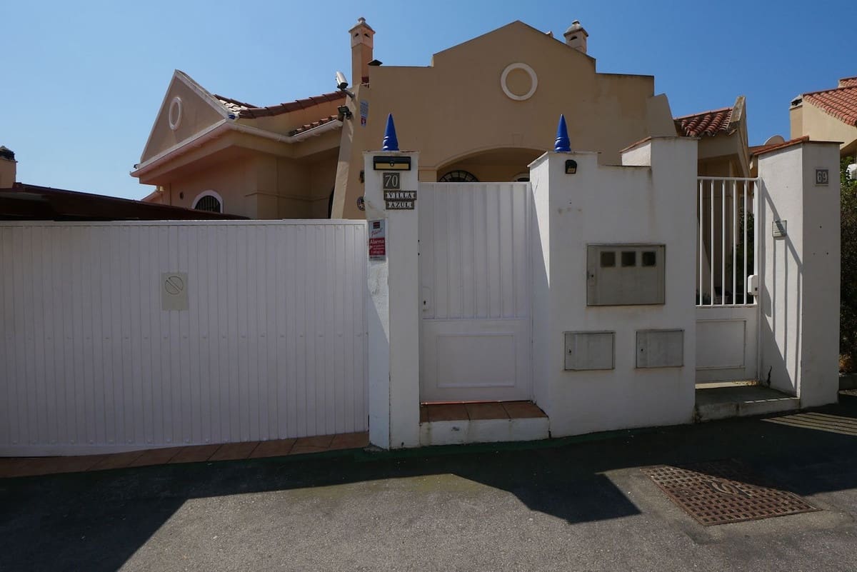 Pareado de 3 habitaciones en Riviera del Sol en venta con piscina - 429.000 € (Ref: 9101645)