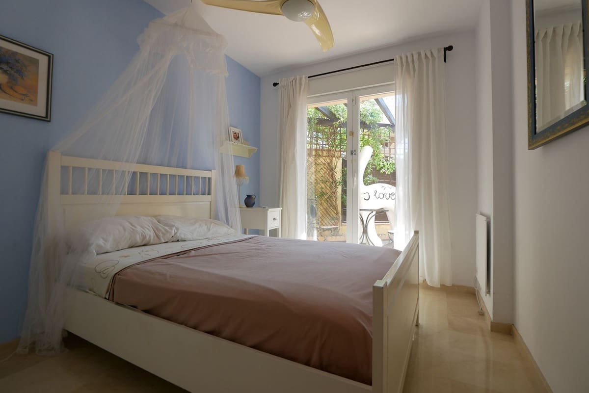 Pareado de 3 habitaciones en Riviera del Sol en venta con piscina - 429.000 € (Ref: 9101645)