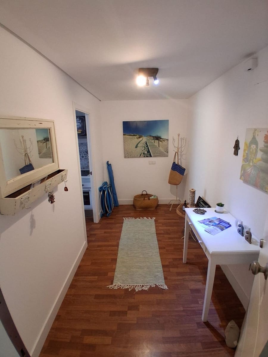 2 bedroom Apartment for sale in Calahonda with pool garage - € 315,000 (Ref: 9103748)