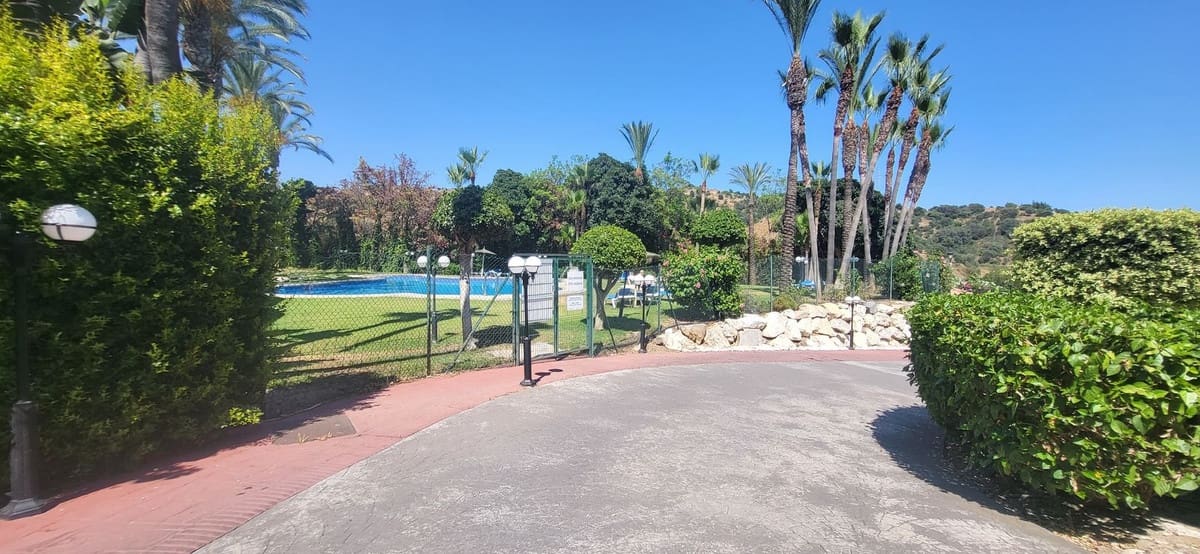 2 sypialnia Penthouse na sprzedaż w La Reserva z basenem garażem - 285 000 € (Ref: 9104935)