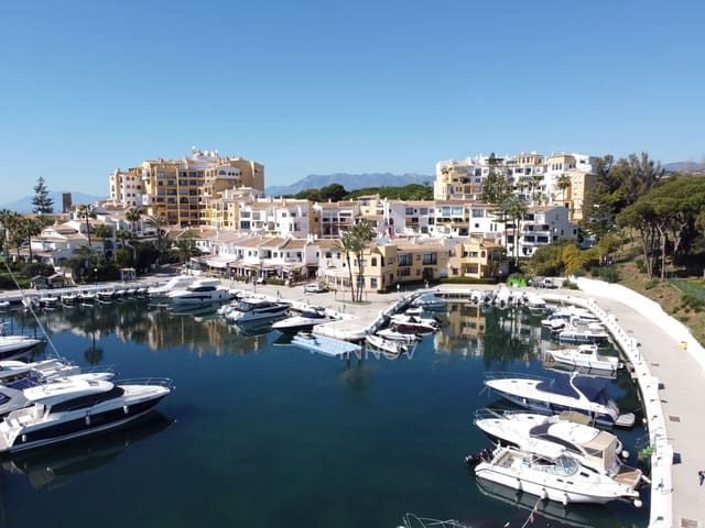 3 soverom Leilighet til salgs i Cabopino, Marbella med svømmebasseng garasje - € 990 000 (Ref: 9105158)