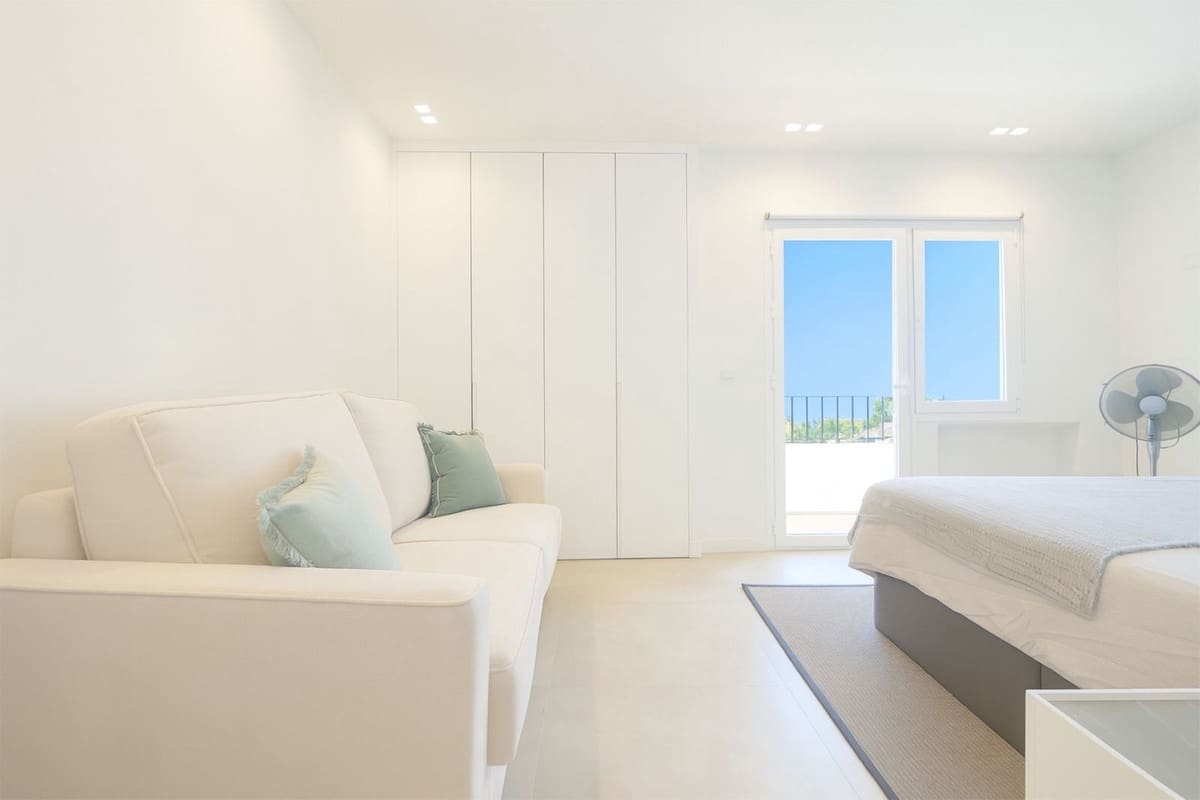 3 makuuhuone Huoneisto myytävänä paikassa Cabopino mukana uima-altaan 
autotalli - 990 000 € (Ref: 9105158)