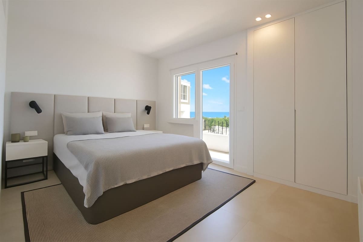 3 makuuhuone Huoneisto myytävänä paikassa Cabopino mukana uima-altaan 
autotalli - 990 000 € (Ref: 9105158)