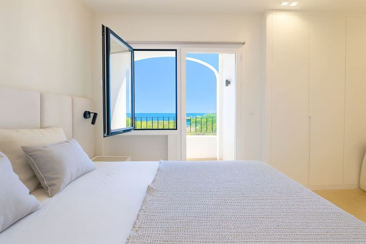 3 makuuhuone Huoneisto myytävänä paikassa Cabopino mukana uima-altaan 
autotalli - 990 000 € (Ref: 9105158)