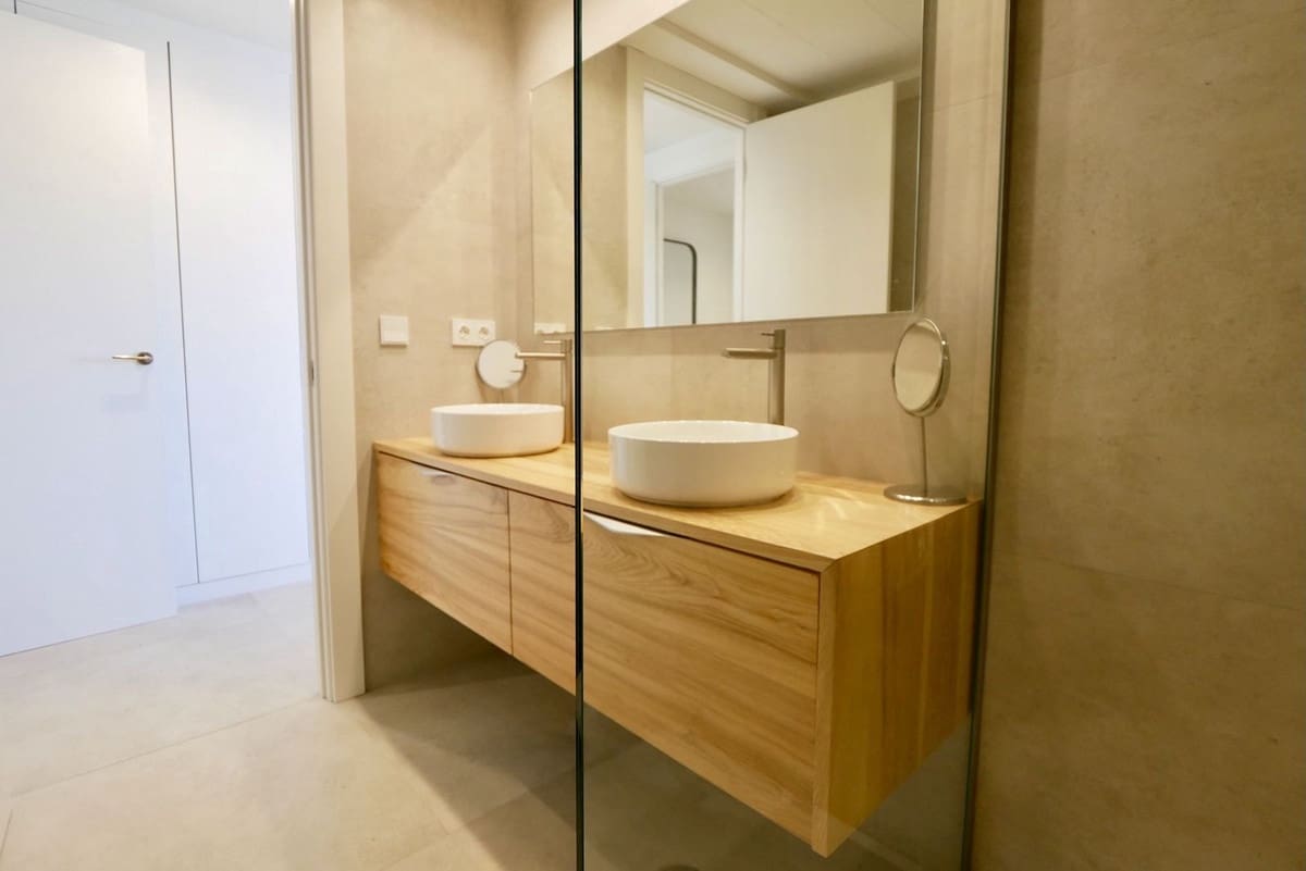 3 makuuhuone Huoneisto myytävänä paikassa Cabopino mukana uima-altaan 
autotalli - 990 000 € (Ref: 9105158)