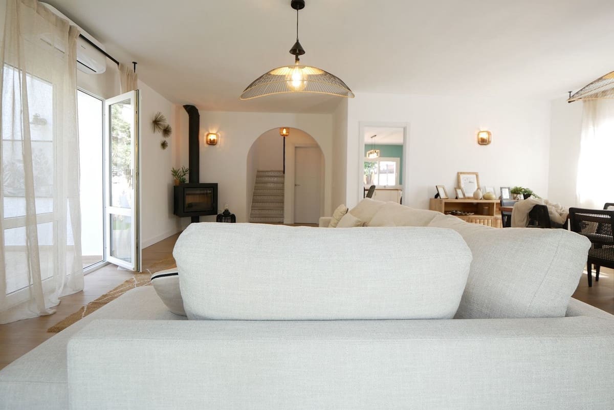 3 soveværelse Villa til salg i Marbella med swimmingpool garage - € 1.490.000 (Ref: 9107906)