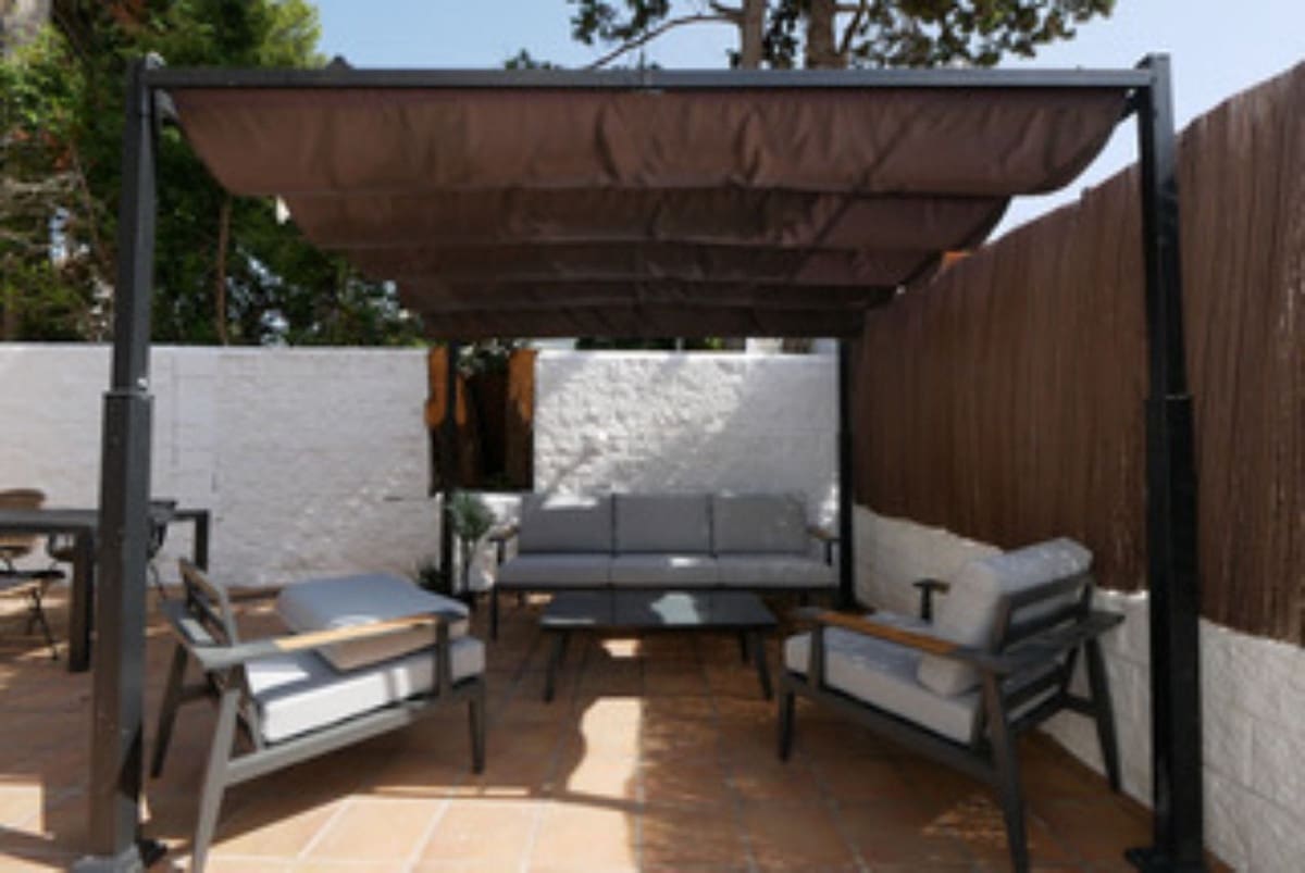 3 soveværelse Villa til salg i Marbella med swimmingpool garage - € 1.490.000 (Ref: 9107906)