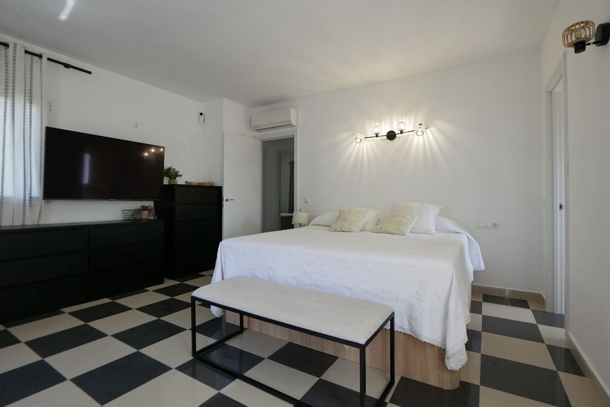 3 chambre Villa/Maison à vendre à Marbella avec piscine garage - 1 490 000 € (Ref: 9107906)