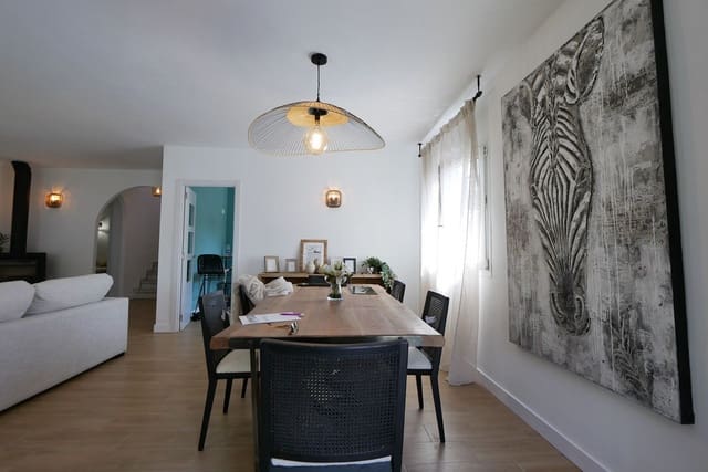 Chalet de 3 habitaciones en Marbella en venta con piscina garaje - 1.490.000 € (Ref: 9107906)