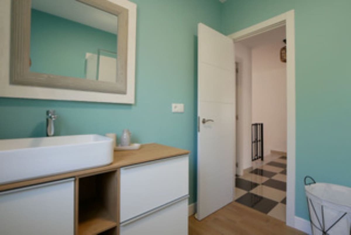 3 soveværelse Villa til salg i Marbella med swimmingpool garage - € 1.490.000 (Ref: 9107906)