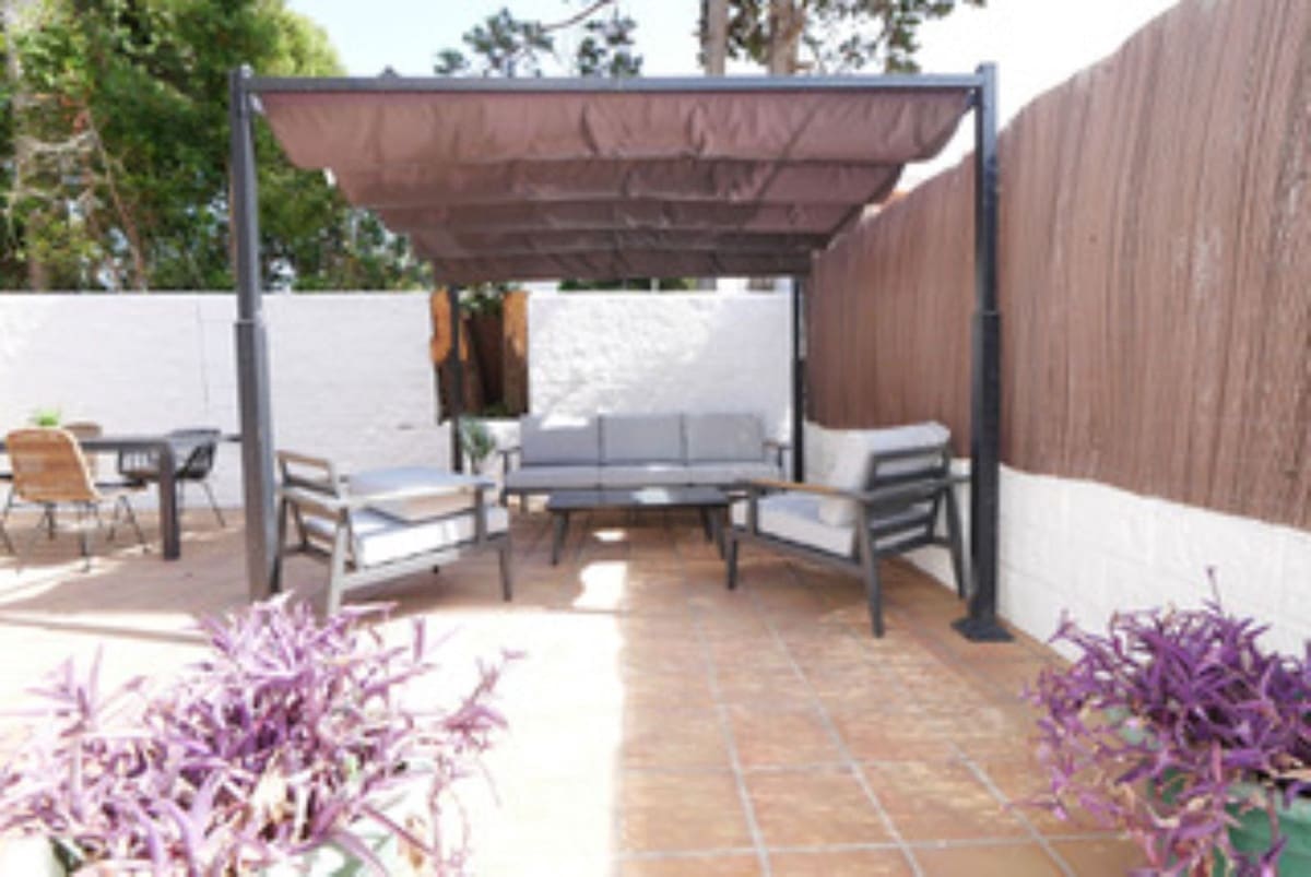 3 bedroom Villa for sale in Cabopino with pool garage - € 1,290,000 (Ref: 9107906)