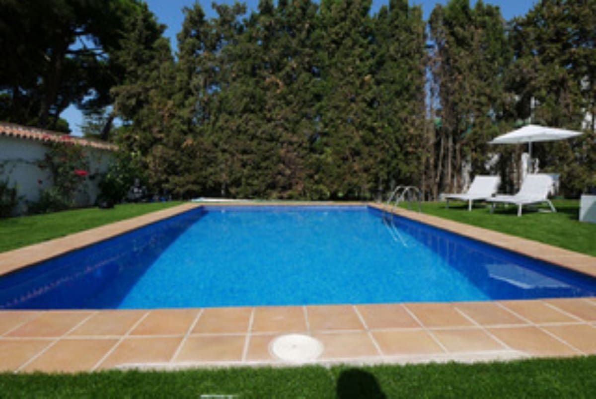 3 bedroom Villa for sale in Cabopino with pool garage - € 1,290,000 (Ref: 9107906)